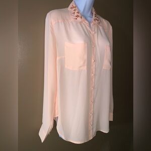 Torrid blush blouse with jeweled collar size 00 10 large new